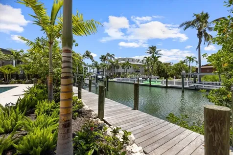 590 De Narvaez Drive Longboat Key FL 34228