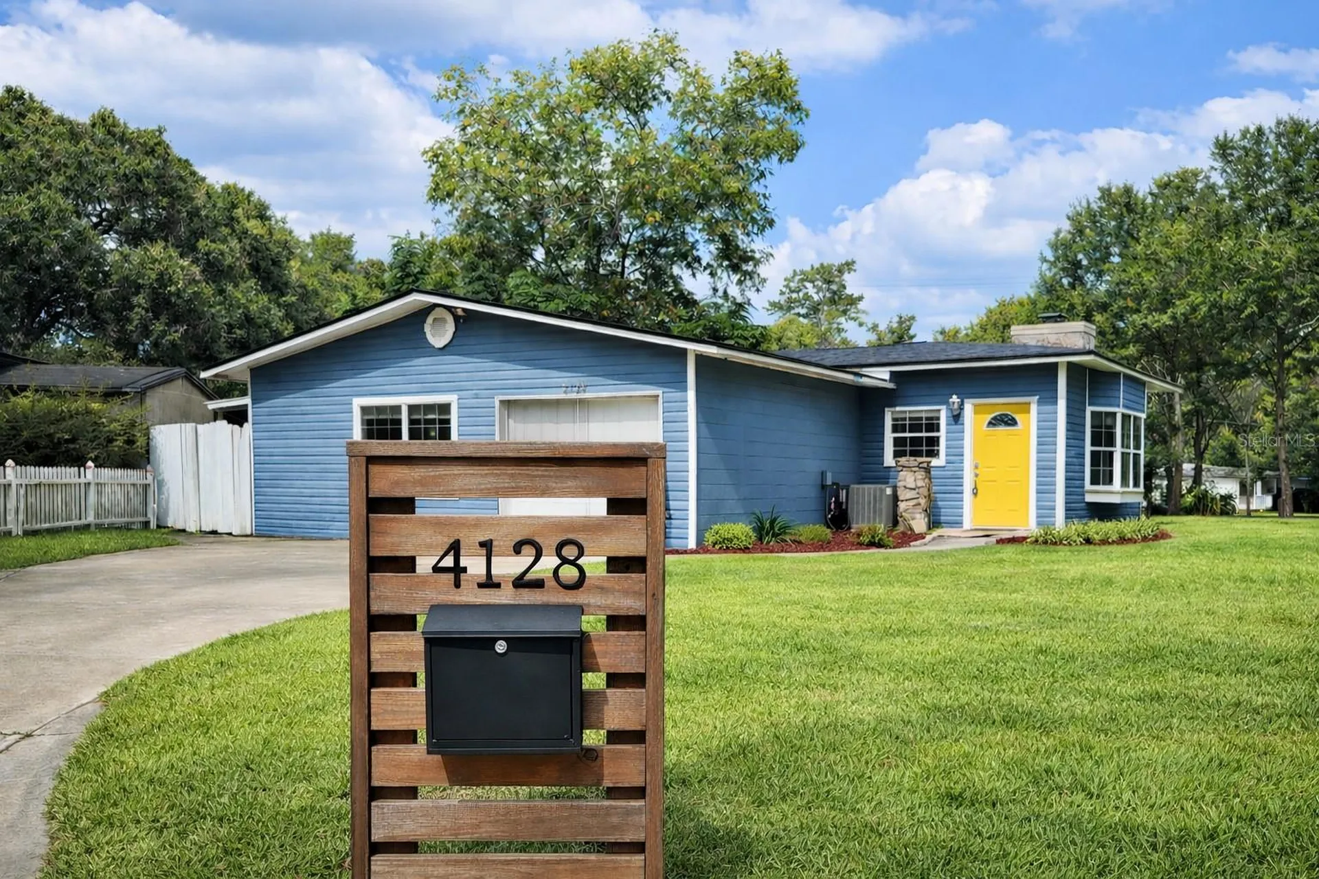 4128 Arcot Circle Jacksonville FL 32210
