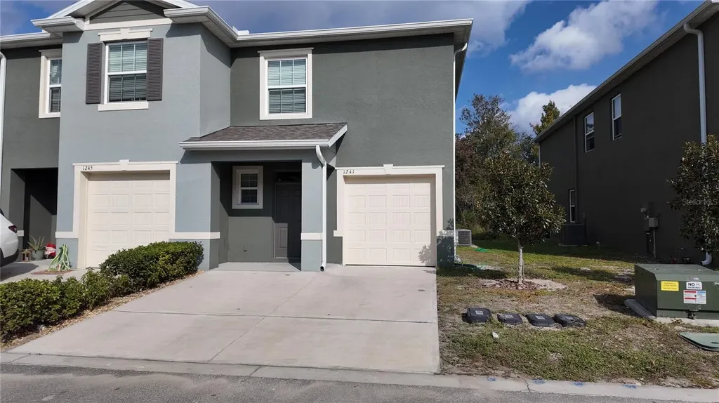 1241 Yellow Finch Drive Davenport FL 33837