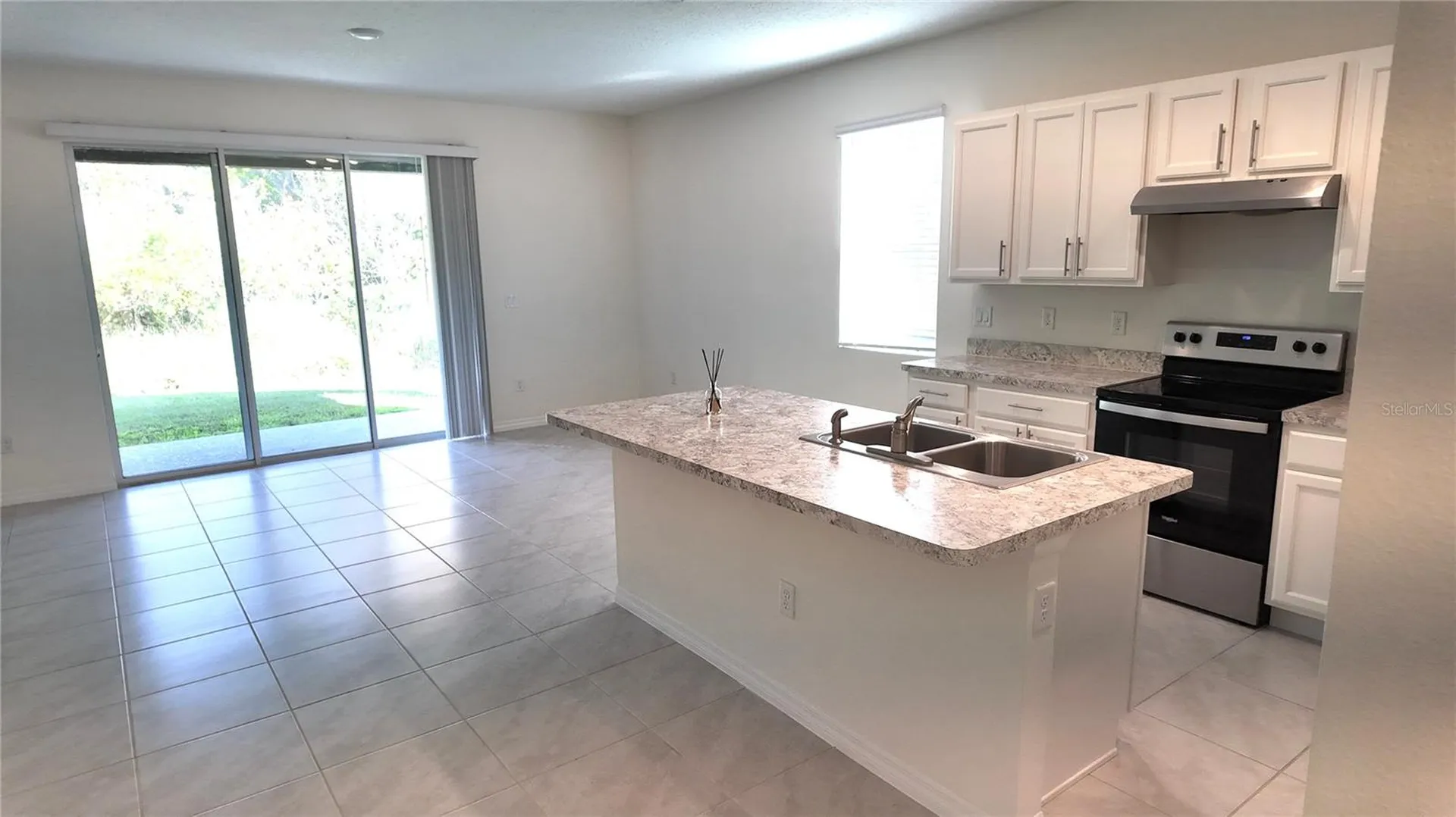 1241 Yellow Finch Drive Davenport FL 33837