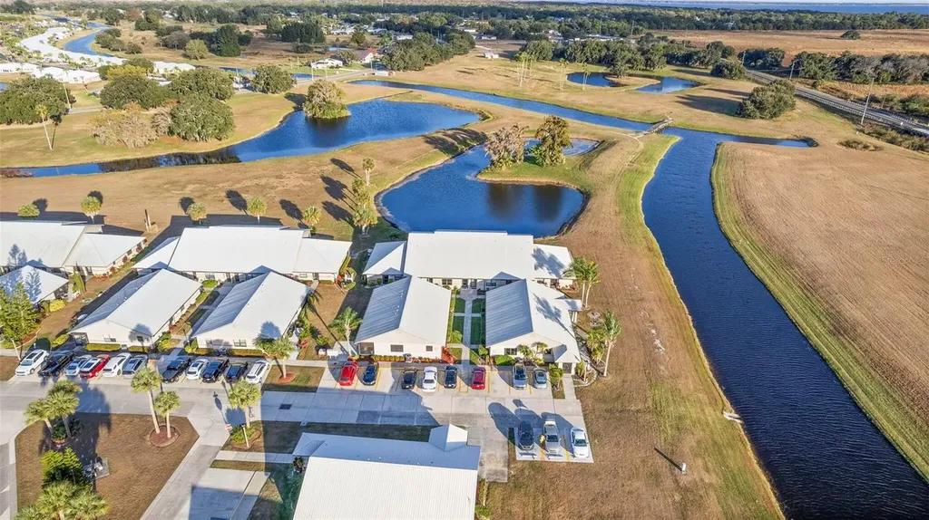 1916 Villaway E Sebring FL 33876