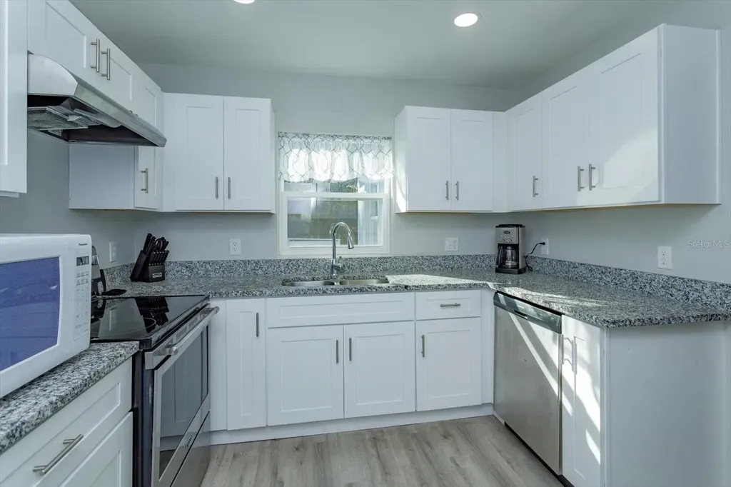 458 E University Avenue Orange City FL 32763
