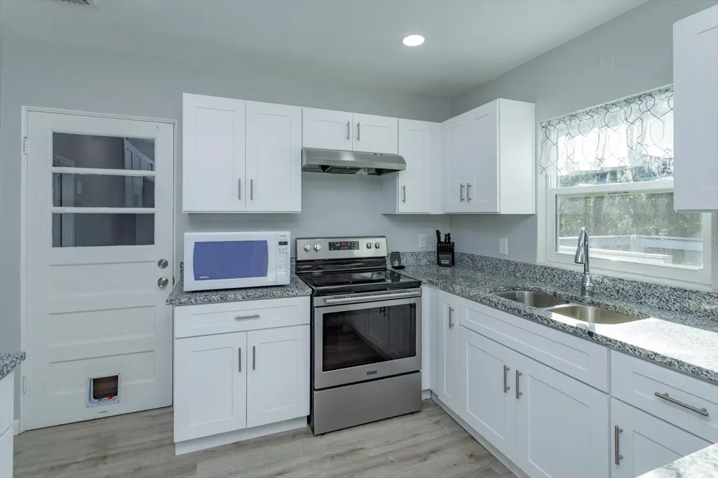 458 E University Avenue Orange City FL 32763