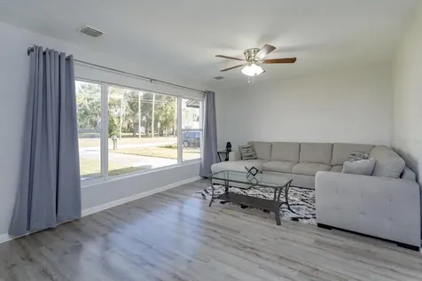 458 E University Avenue Orange City FL 32763