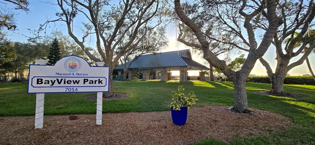 6970A Place De La Paix South Pasadena FL 33707