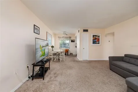 6970A Place De La Paix South Pasadena FL 33707