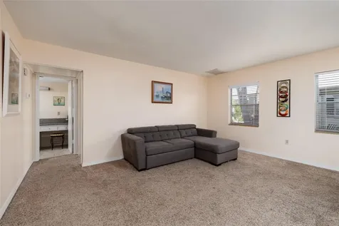 6970A Place De La Paix South Pasadena FL 33707