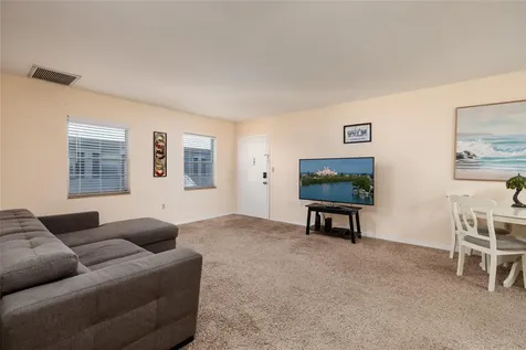 6970A Place De La Paix South Pasadena FL 33707