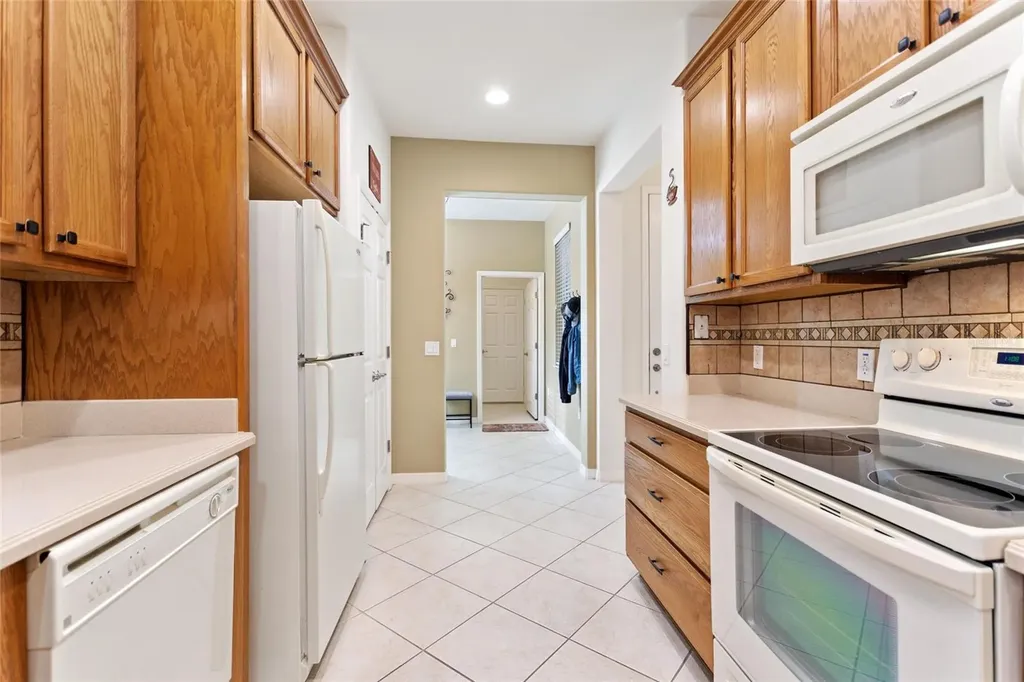 2316 Palm Tree Drive Kissimmee FL 34759