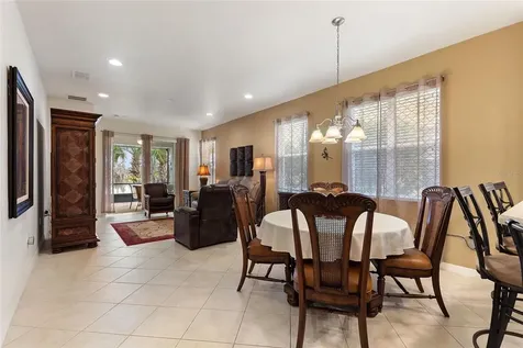 2316 Palm Tree Drive Kissimmee FL 34759