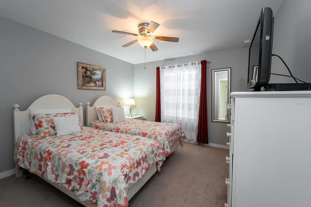 8957 Cat Palm Road Kissimmee FL 34747