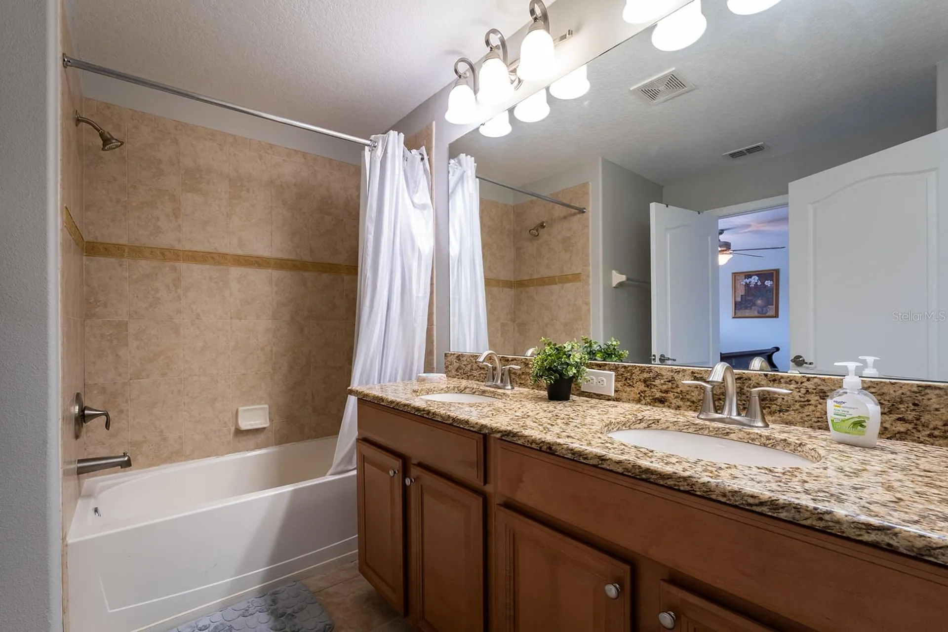 8957 Cat Palm Road Kissimmee FL 34747