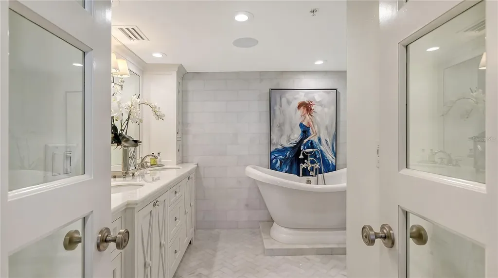 340 Gulf Of Mexico Drive Longboat Key FL 34228