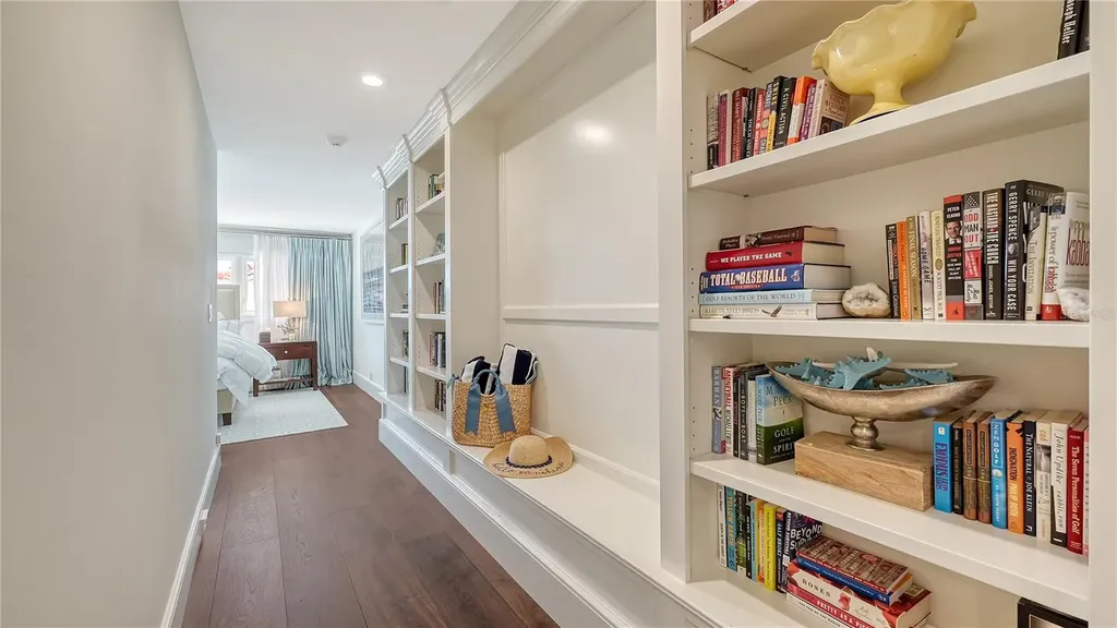 340 Gulf Of Mexico Drive Longboat Key FL 34228