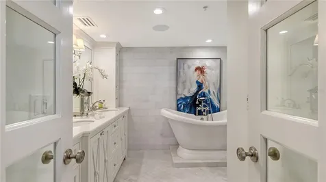 340 Gulf Of Mexico Drive Longboat Key FL 34228