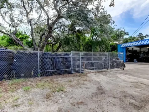 1941 S Pinellas Avenue Tarpon Springs FL 34689
