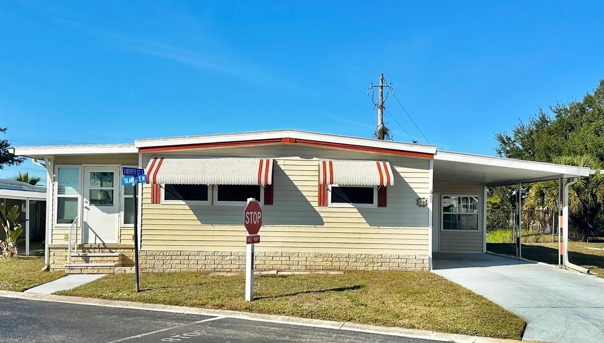 9790 66th Street N Pinellas Park FL 33782