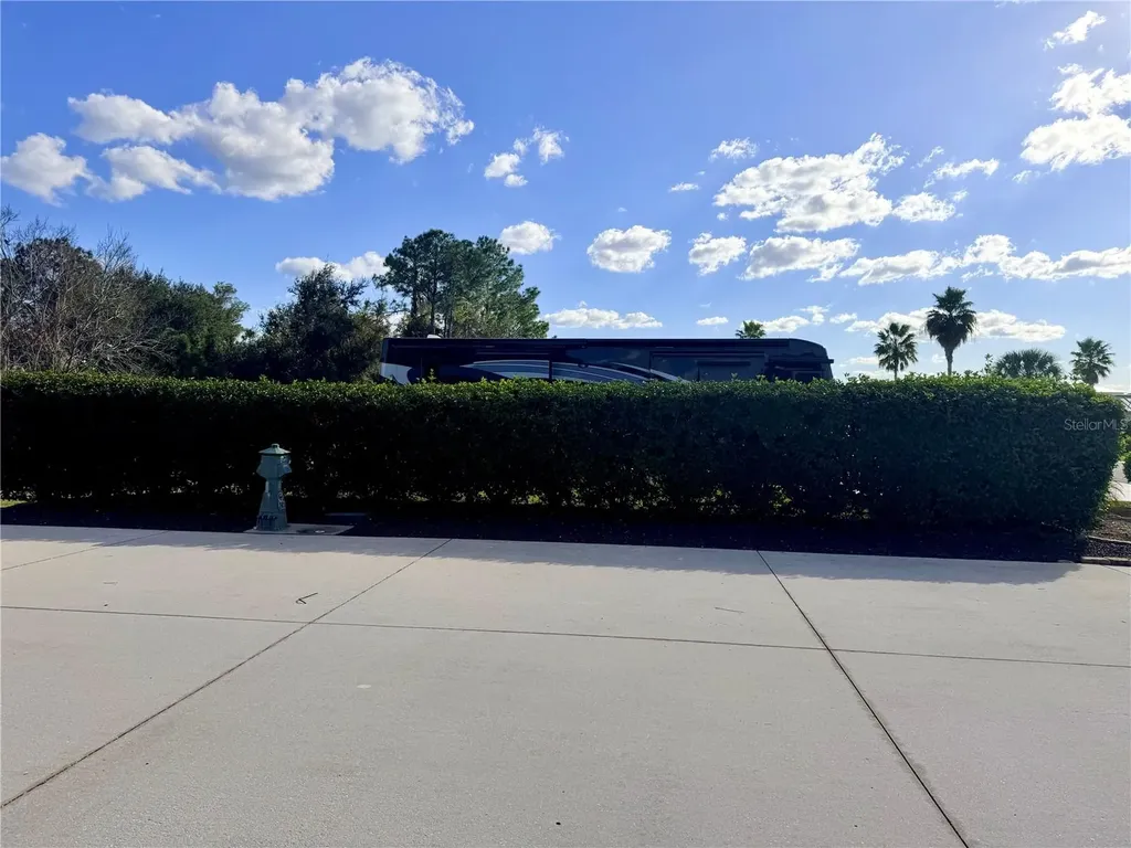 9477 SE 49th Terrace Webster FL 33597