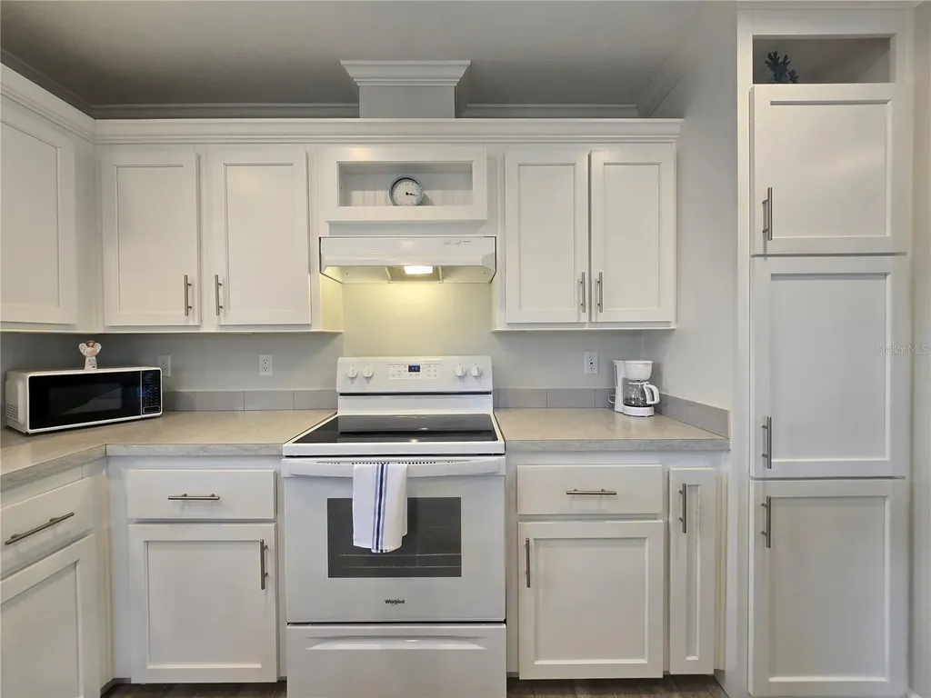 919 50th Avenue W Bradenton FL 34207
