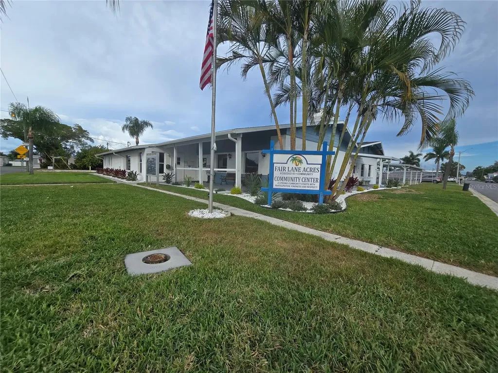 919 50th Avenue W Bradenton FL 34207