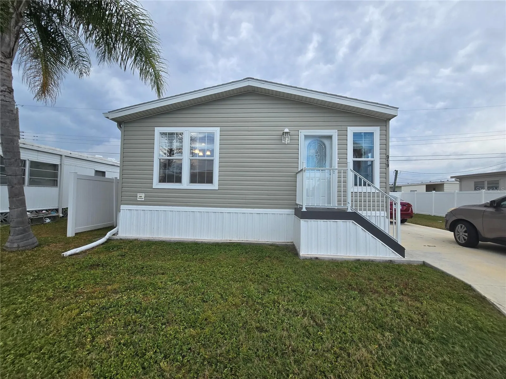 919 50th Avenue W Bradenton FL 34207
