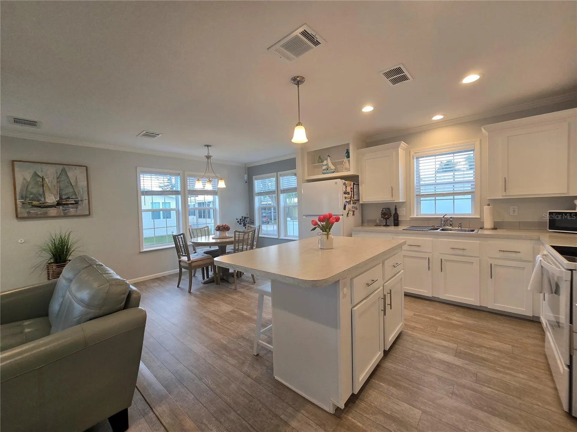919 50th Avenue W Bradenton FL 34207