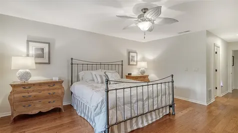 4651 Chandlers Forde Sarasota FL 34235