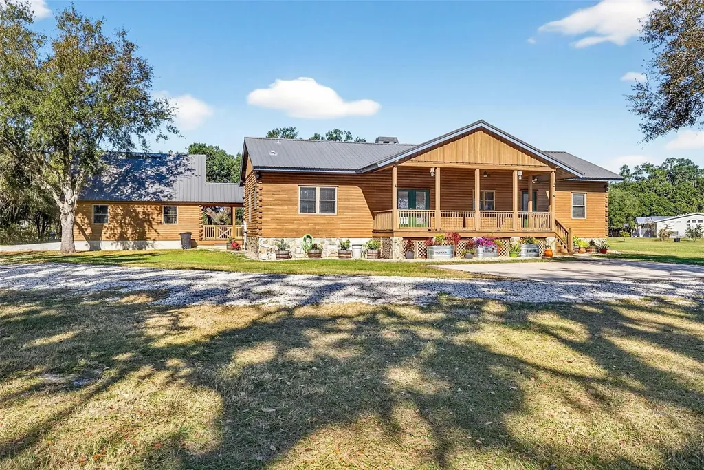 6750 Sutton Oaks Lane Zephyrhills FL 33541