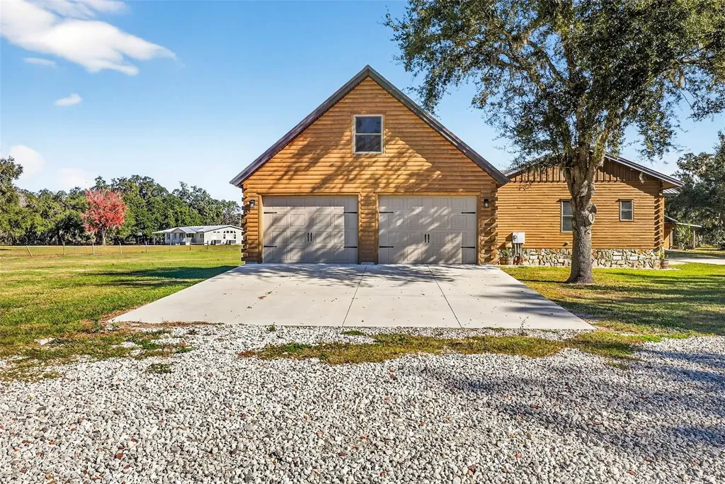 6750 Sutton Oaks Lane Zephyrhills FL 33541