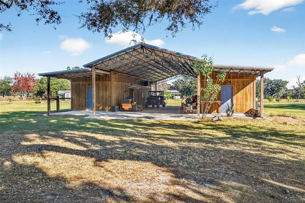 6750 Sutton Oaks Lane Zephyrhills FL 33541