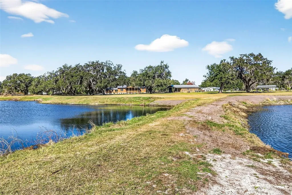 6750 Sutton Oaks Lane Zephyrhills FL 33541