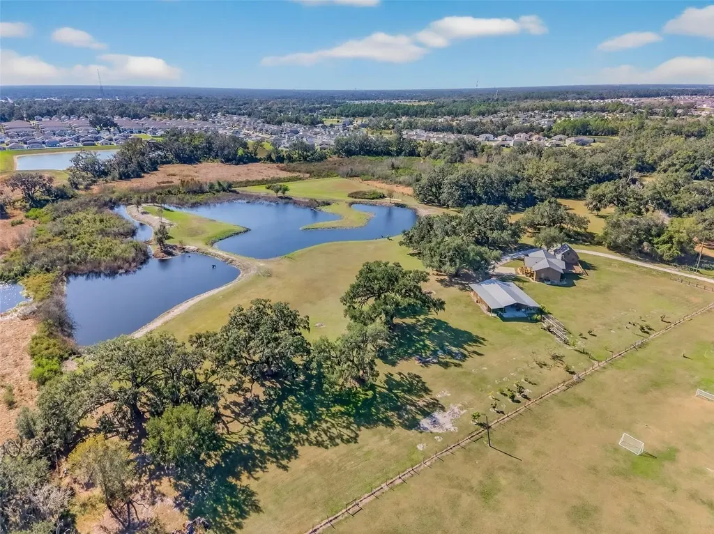 6750 Sutton Oaks Lane Zephyrhills FL 33541