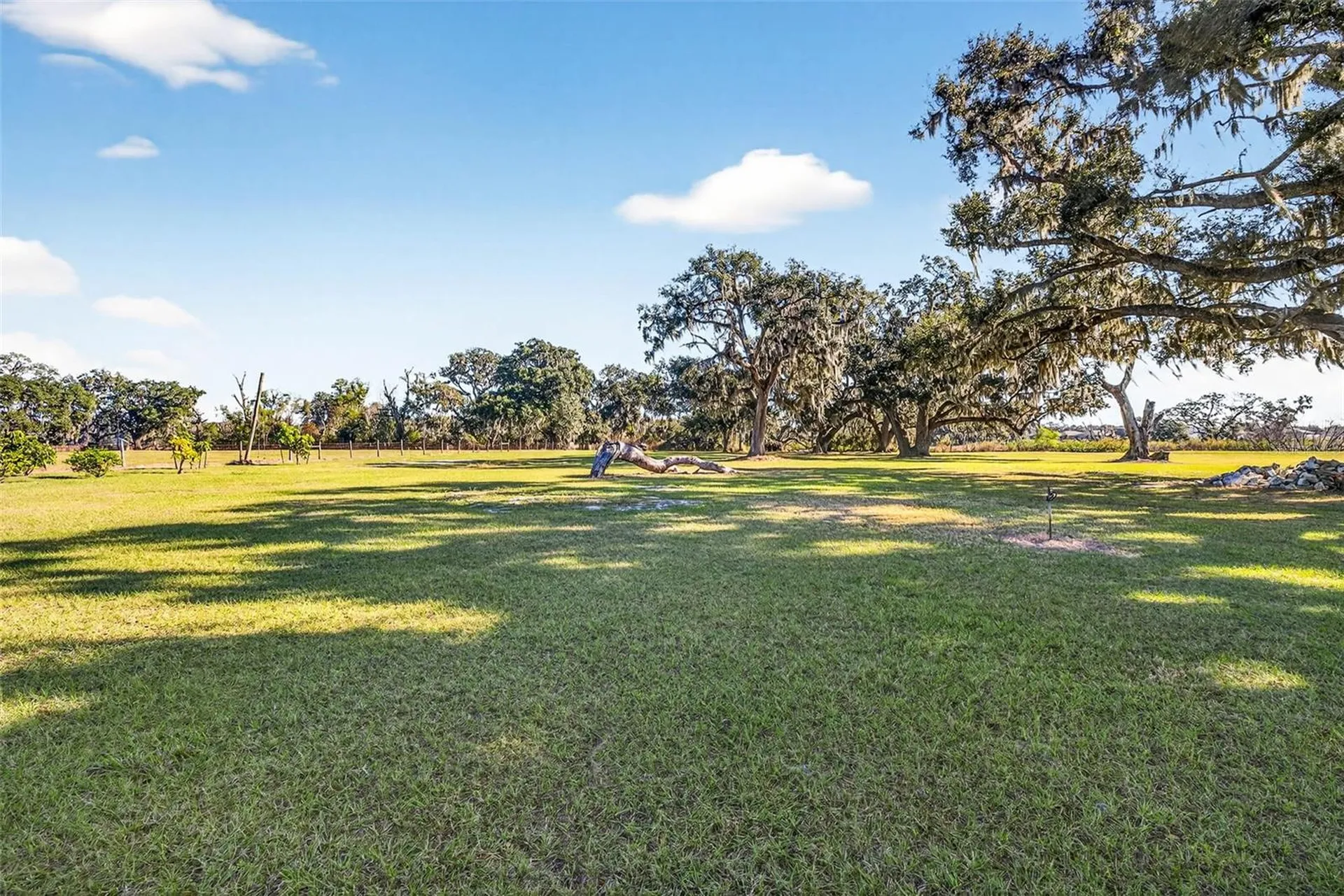 6750 Sutton Oaks Lane Zephyrhills FL 33541