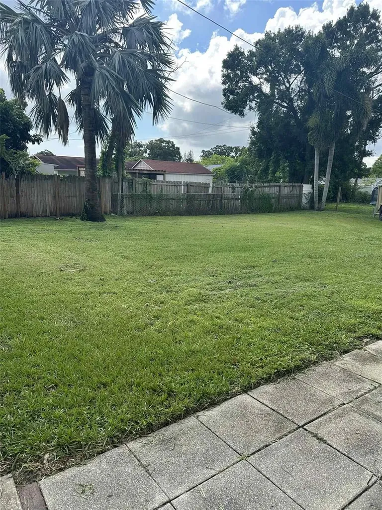 3630 38th Avenue N St Petersburg FL 33713
