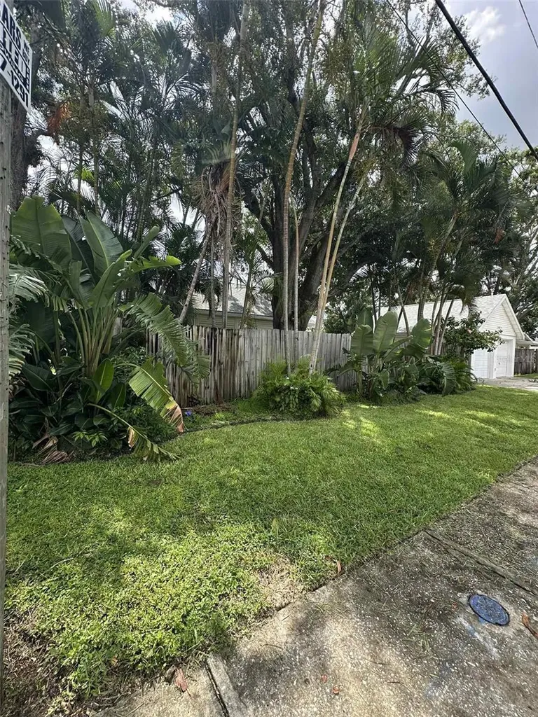 3630 38th Avenue N St Petersburg FL 33713
