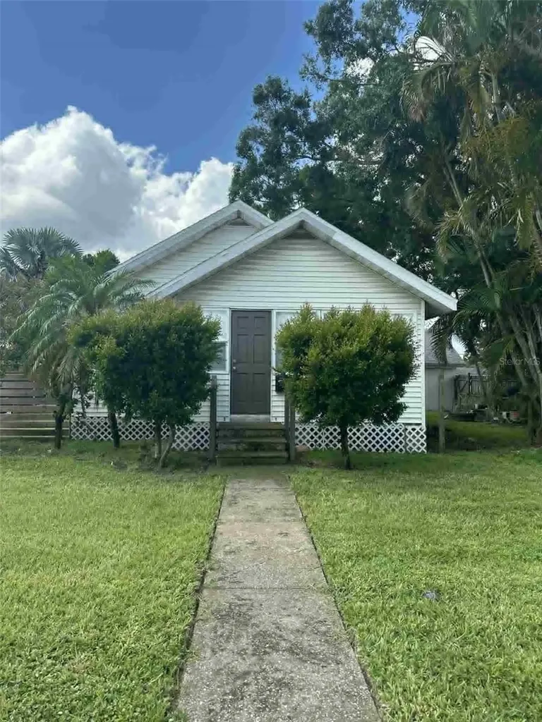 3630 38th Avenue N St Petersburg FL 33713