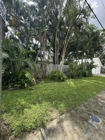 3630 38th Avenue N St Petersburg FL 33713
