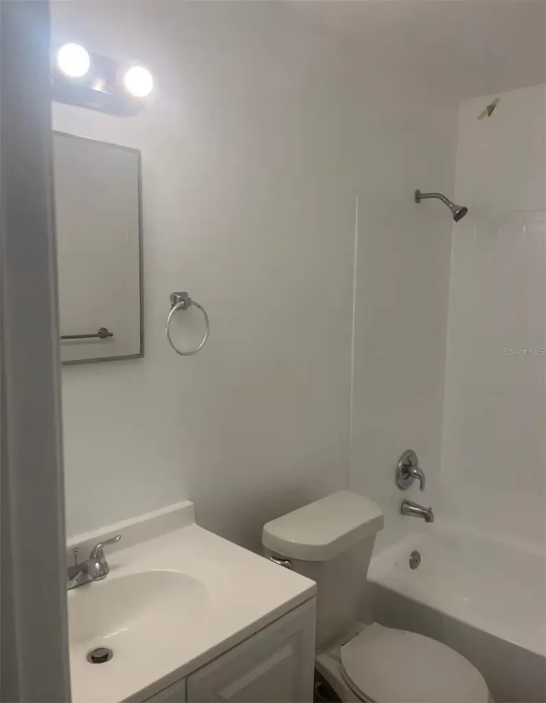 6806 Thomas Circle Tampa FL 33619