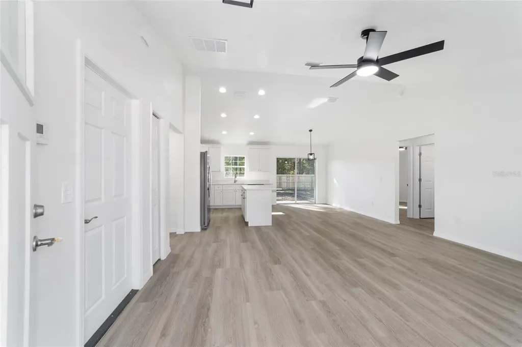 24310 NW Falcon Avenue Dunnellon FL 34431