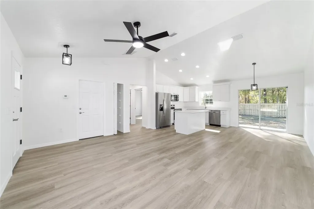 24310 NW Falcon Avenue Dunnellon FL 34431
