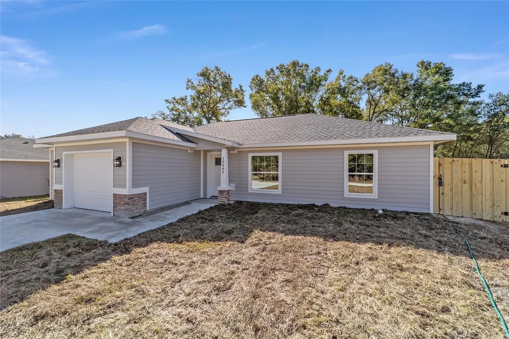 24310 NW Falcon Avenue Dunnellon FL 34431