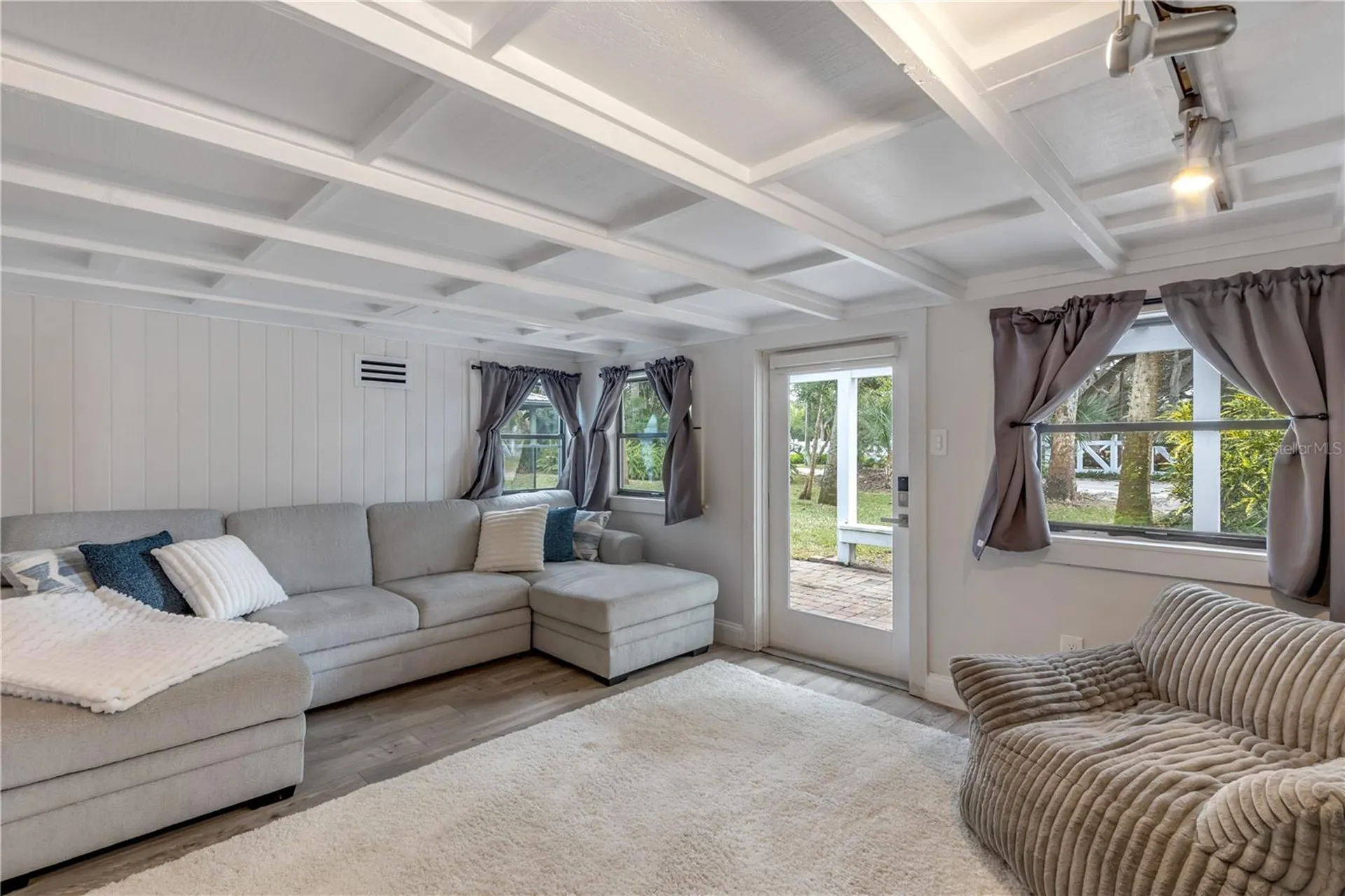 1603 N Indian River Road New Smyrna Beach FL 32169