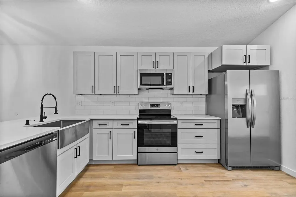 1012 E Hazzard Eustis FL 32726