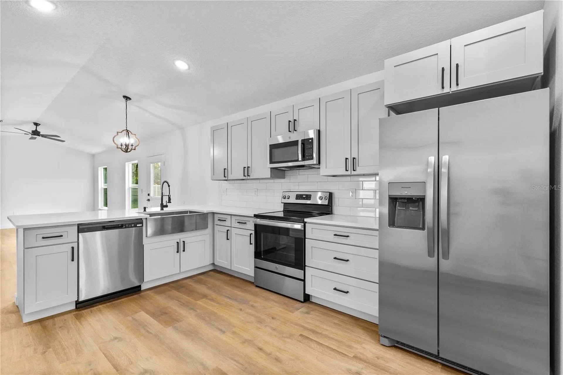 1012 E Hazzard Eustis FL 32726