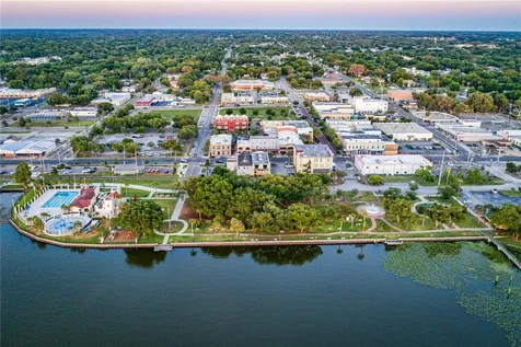 1012 E Hazzard Eustis FL 32726
