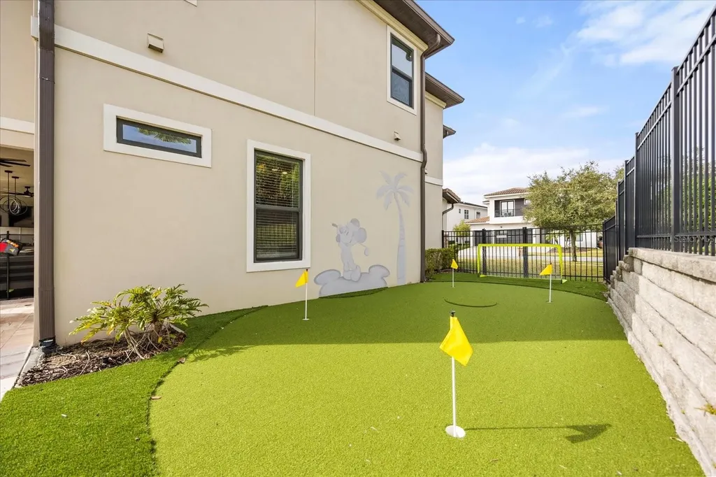 955 Jack Nicklaus Court Kissimmee FL 34747