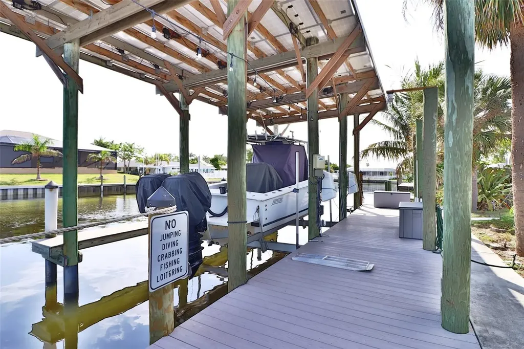 107 Sinclair Street SE Port Charlotte FL 33952