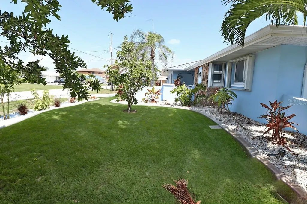 107 Sinclair Street SE Port Charlotte FL 33952