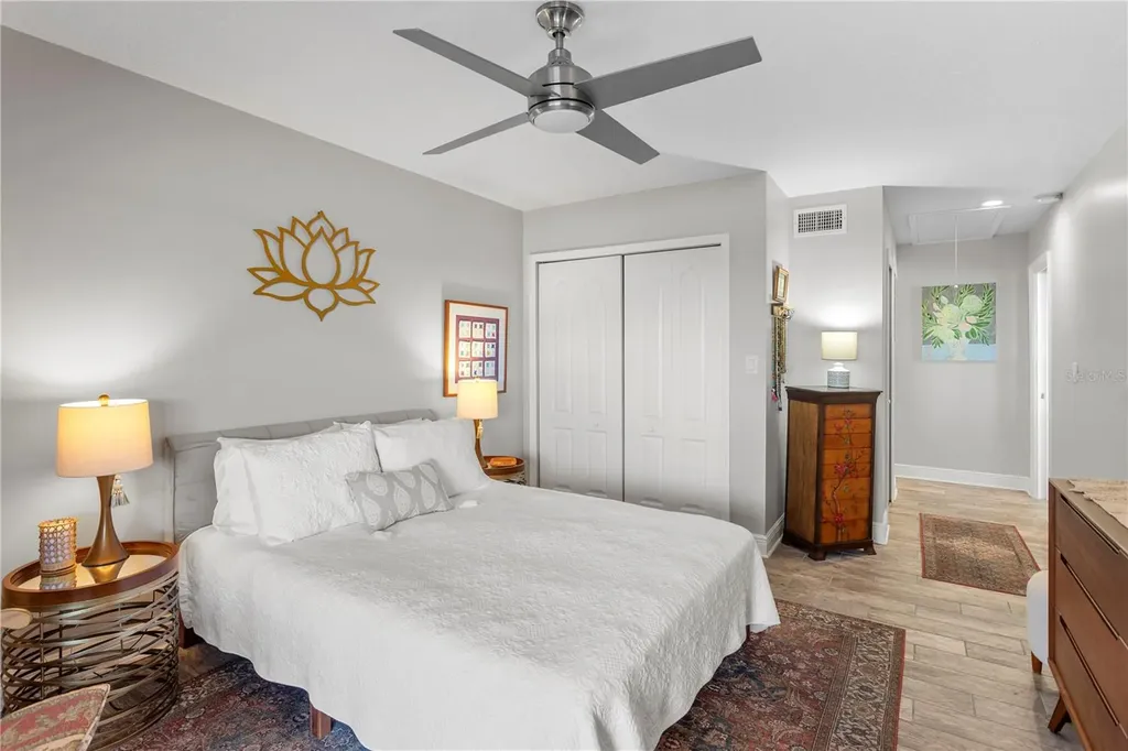 817 B Bahia Del Sol Drive Ruskin FL 33570