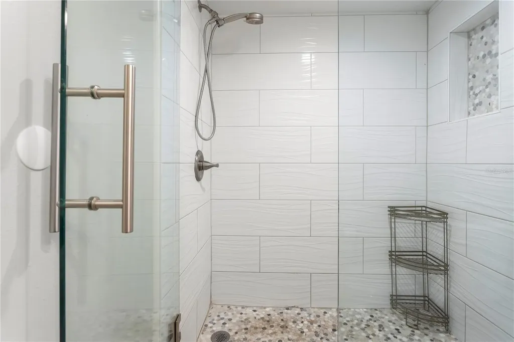 817 B Bahia Del Sol Drive Ruskin FL 33570